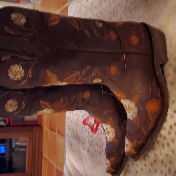 Cowboy boots/Bonanza  size 7 - Picture 2 of 8